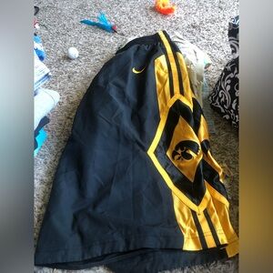 Iowa Hawkeye dri fit shorts Nike authentic size Large